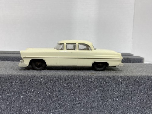 Lionel postwar white - postwar,