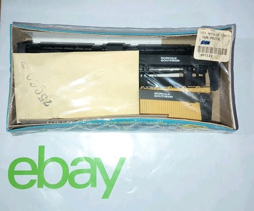 Athearn 1493 autoloader - bb,